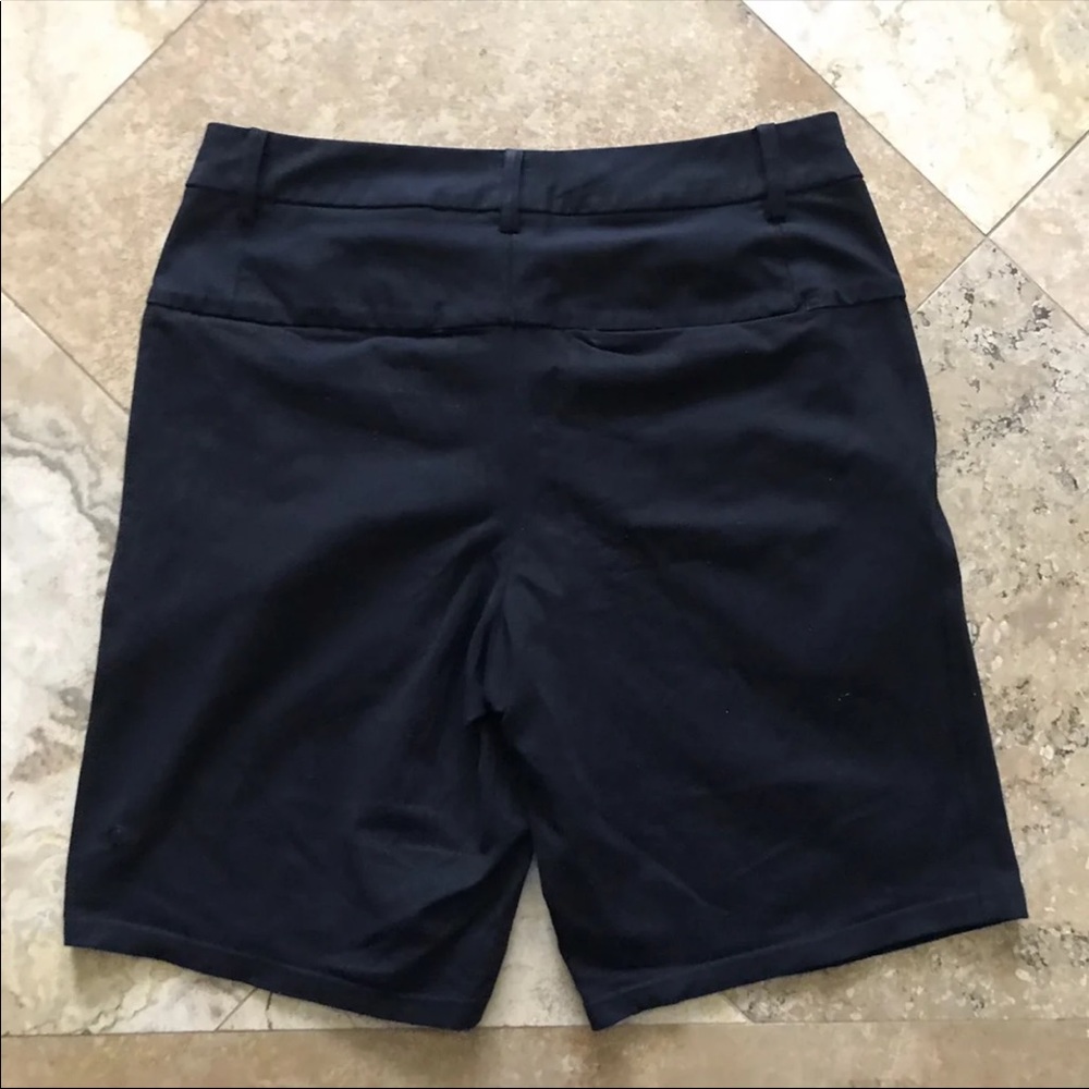 Lululemon black men’s athletic casual shorts 32